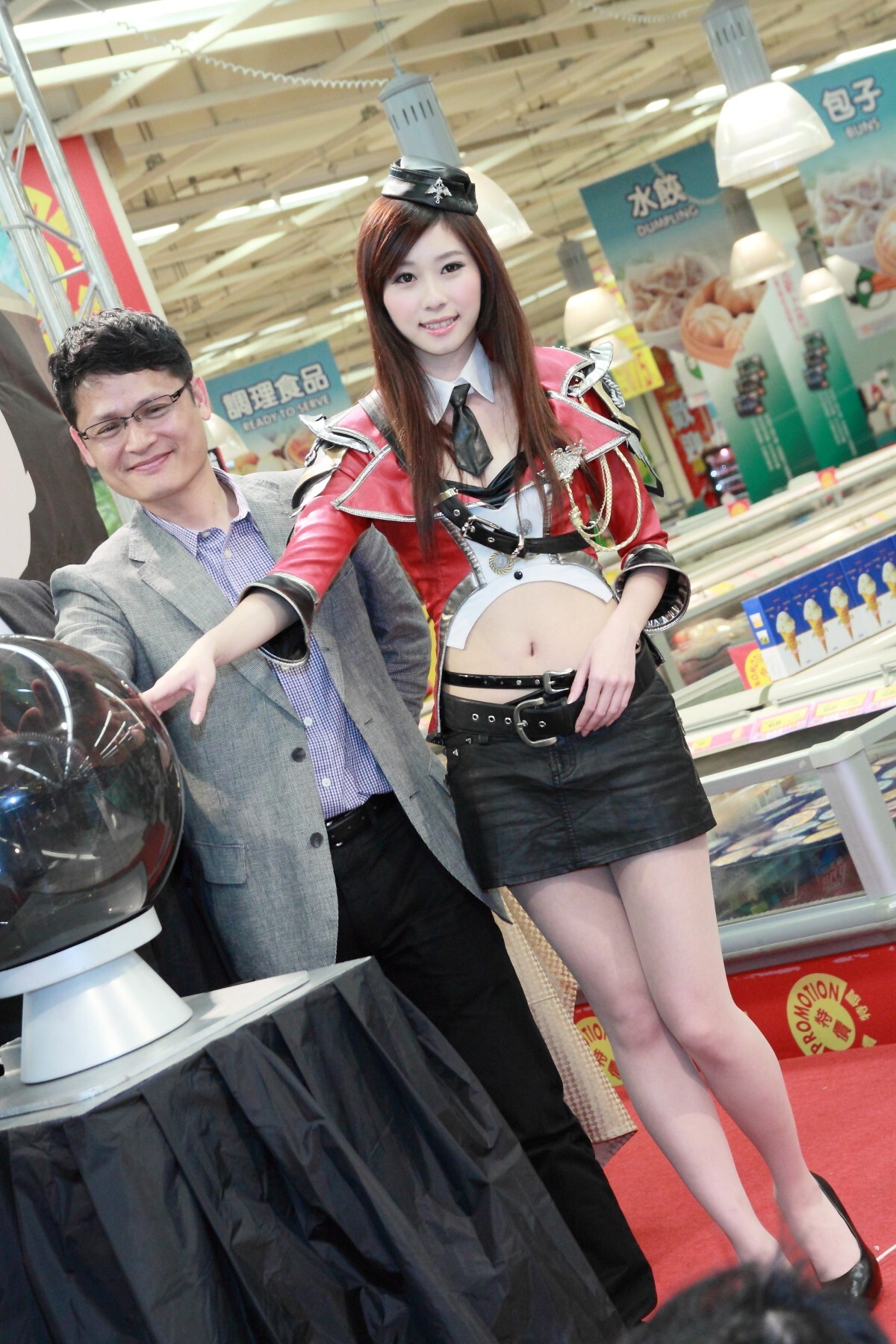 2012 瑤瑤&APPLE寫真書簽書會　雲林健康農業週　家樂福熱鬧開跑